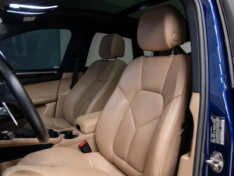 2023 Porsche Macan S - Image 3 of 5