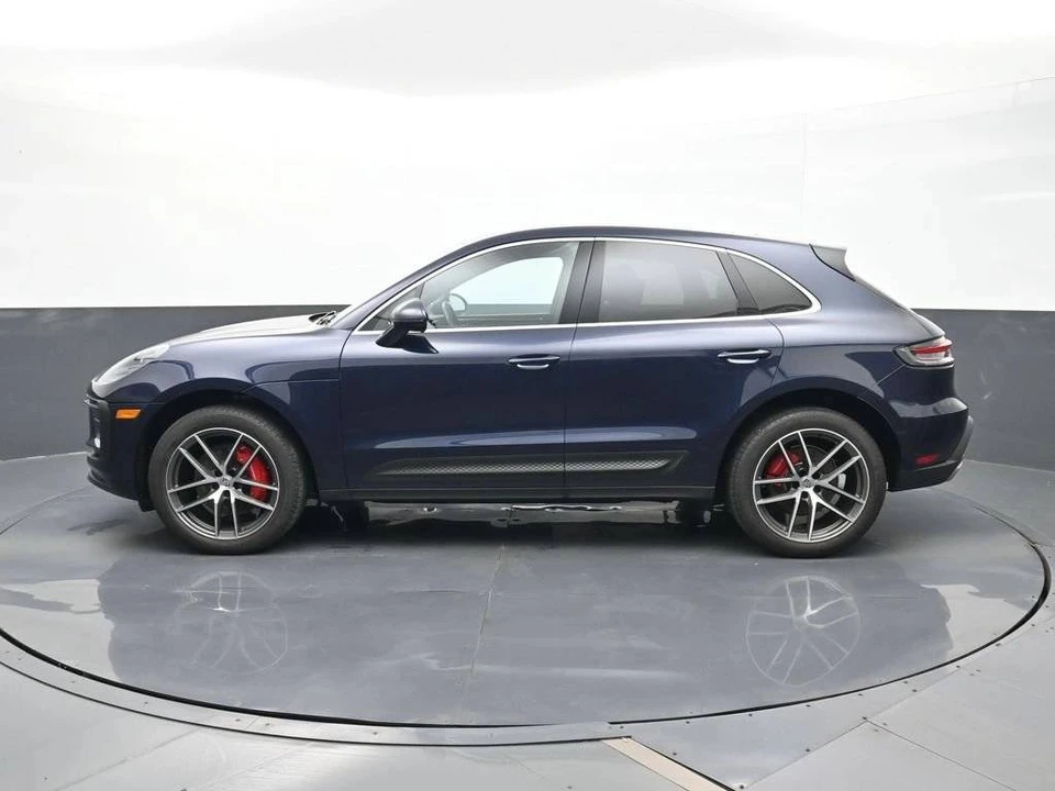 2023 Porsche Macan S - Image 2 of 5