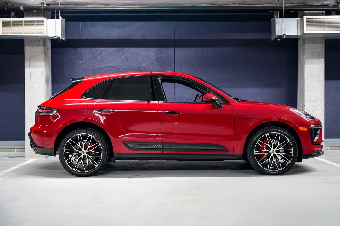 2023 Porsche Macan S - Image 2 of 31