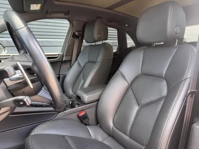 2023 Porsche Macan S - Image 30 of 31