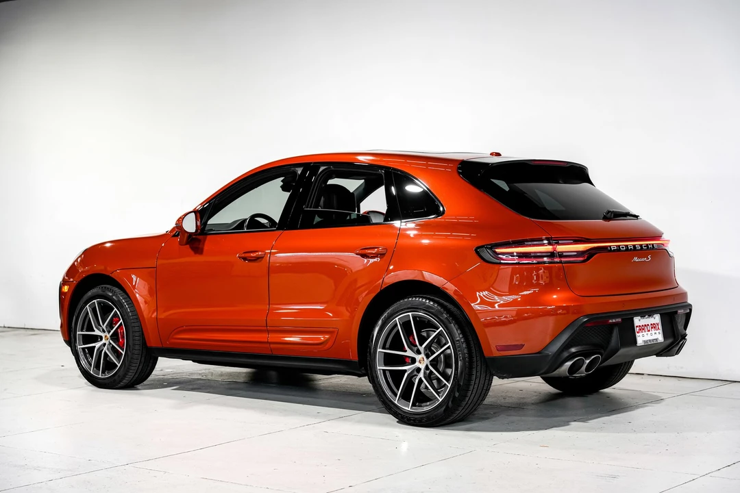 2023 Porsche Macan S - Image 8 of 12