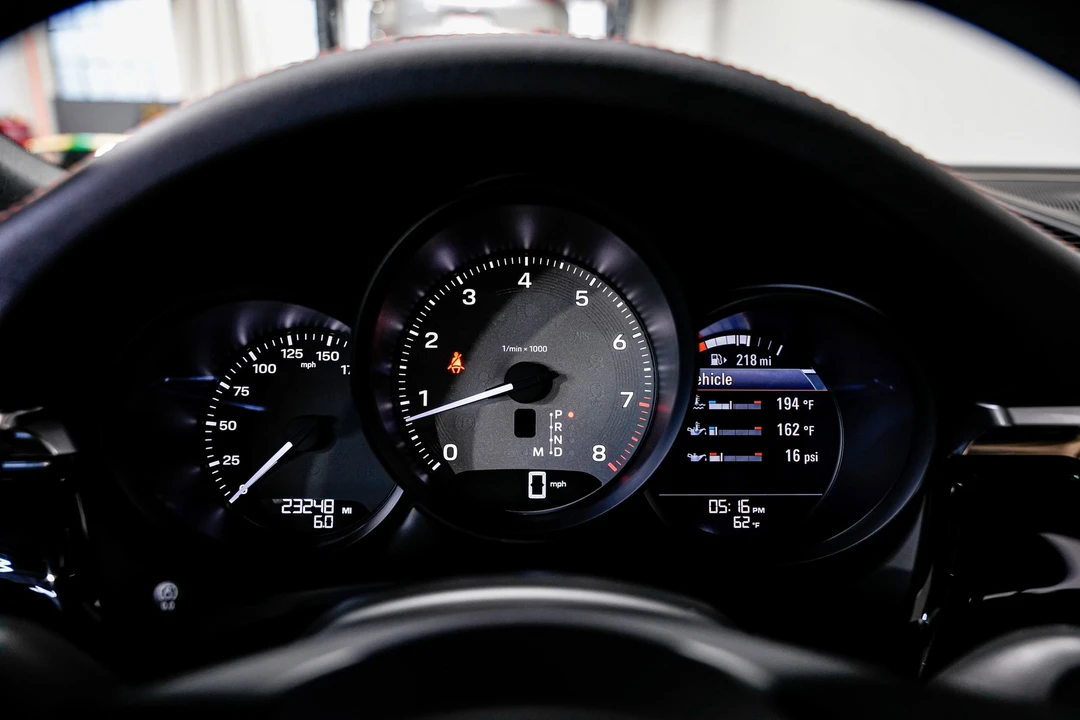 2023 Porsche Macan S - Image 11 of 12
