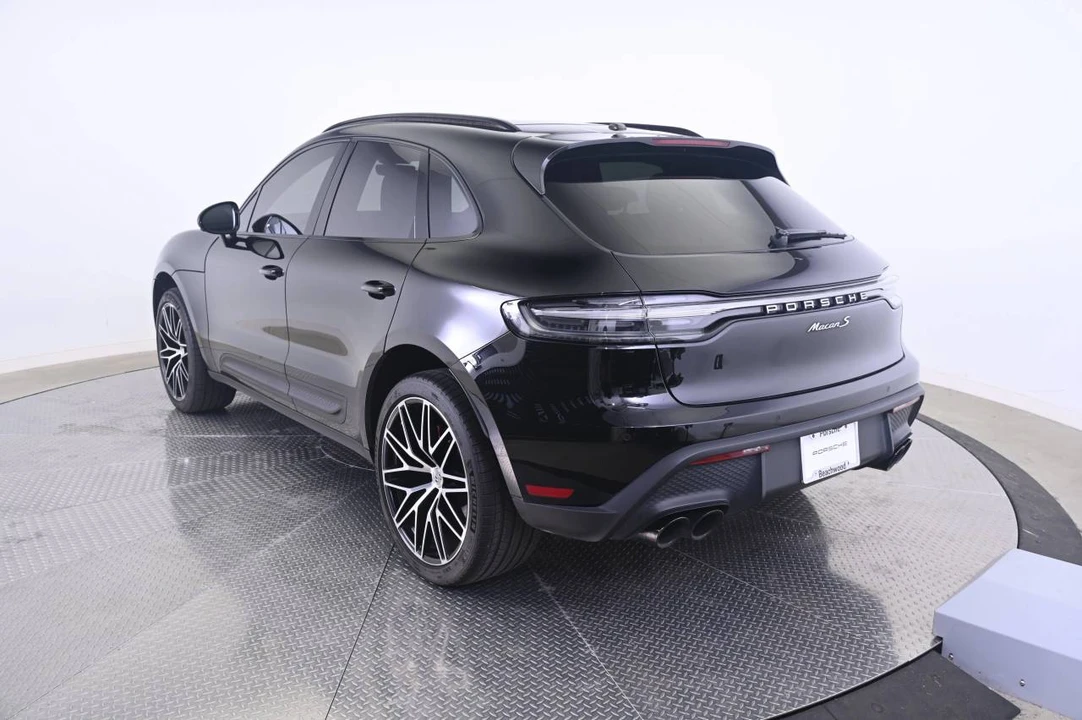 2023 Porsche Macan S - Image 3 of 5