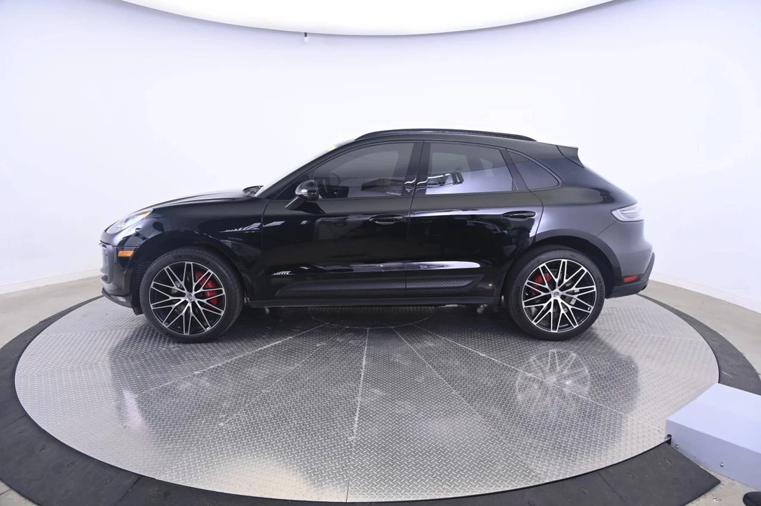 2023 Porsche Macan S - Image 2 of 5