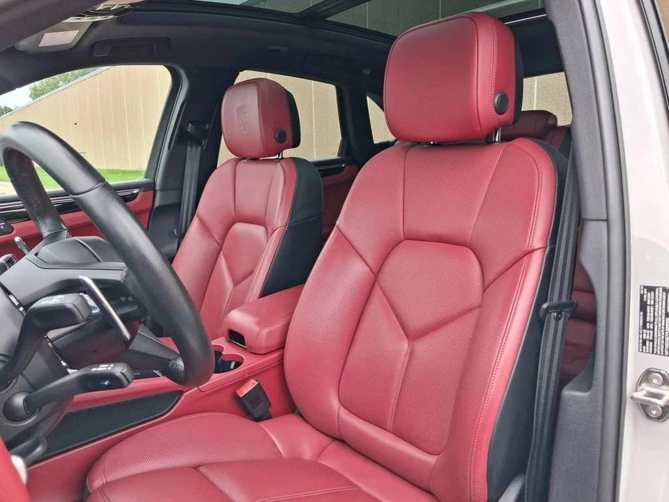 2023 Porsche Macan S - Image 5 of 5