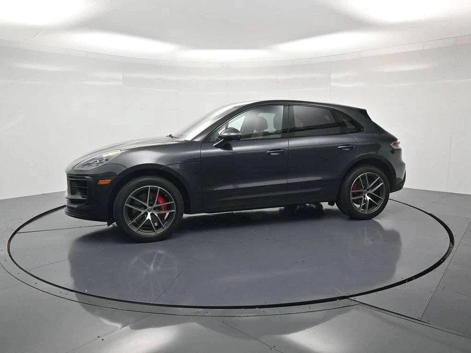 2023 Porsche Macan S - Image 2 of 5