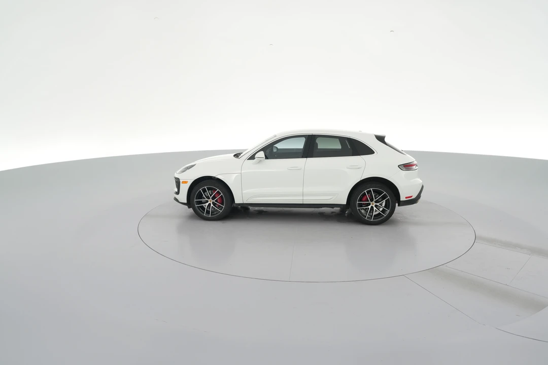 2023 Porsche Macan S - Image 29 of 31