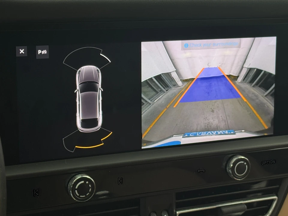 2023 Porsche Macan S - Image 13 of 31