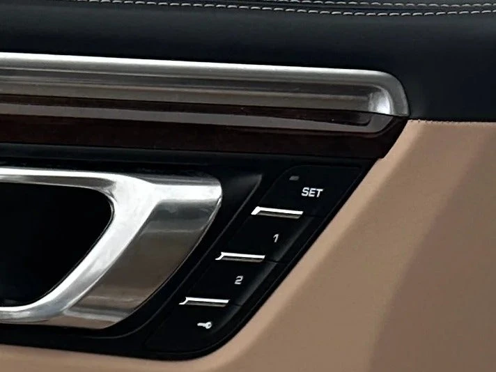 2023 Porsche Macan S - Image 19 of 31