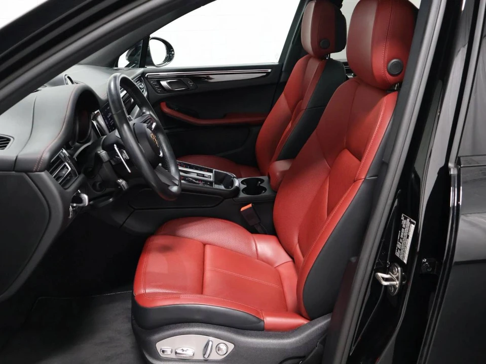 2023 Porsche Macan S - Image 5 of 5