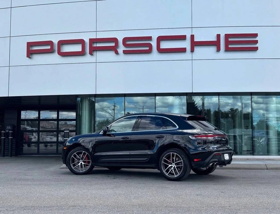 2023 Porsche Macan S - Image 3 of 4