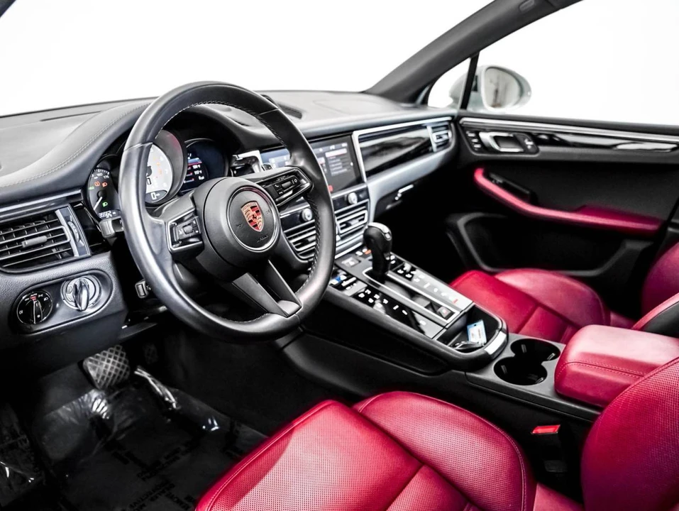 2023 Porsche Macan S - Image 4 of 5