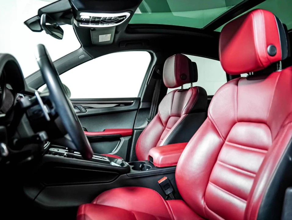 2023 Porsche Macan S - Image 5 of 5