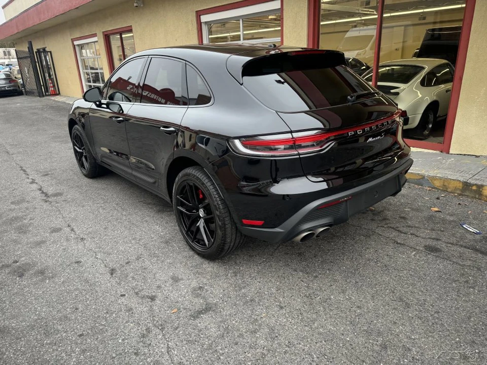 2023 Porsche Macan S - Image 16 of 21