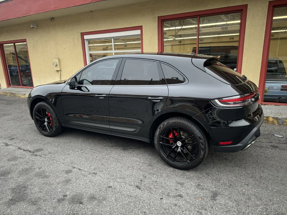 2023 Porsche Macan S - Image 13 of 21