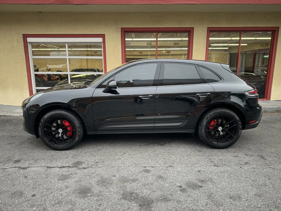 2023 Porsche Macan S - Image 11 of 21
