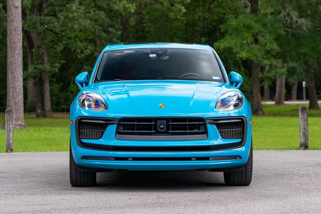 2023 Porsche Macan S - Image 2 of 31