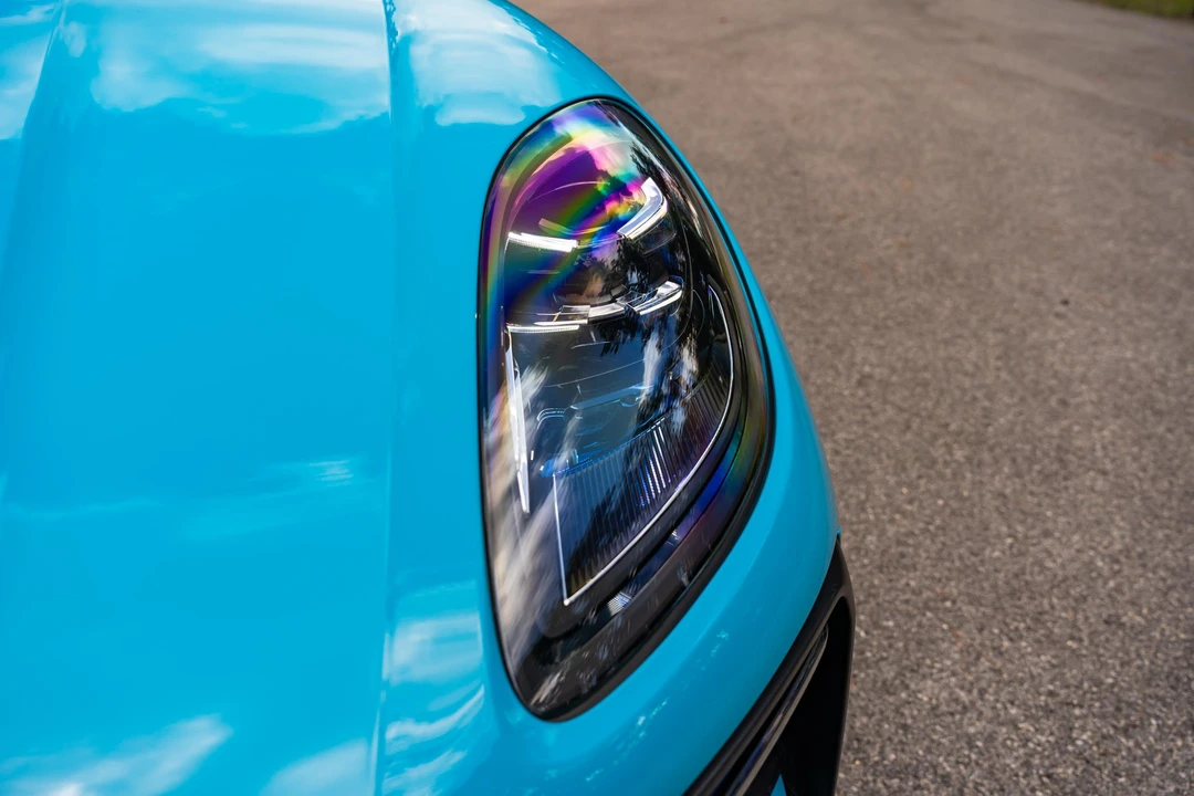 2023 Porsche Macan S - Image 22 of 31