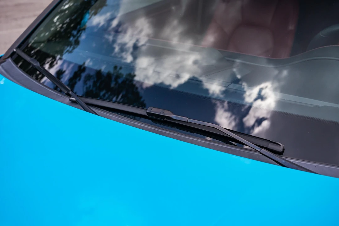 2023 Porsche Macan S - Image 28 of 31