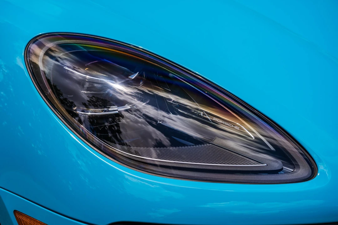 2023 Porsche Macan S - Image 16 of 31