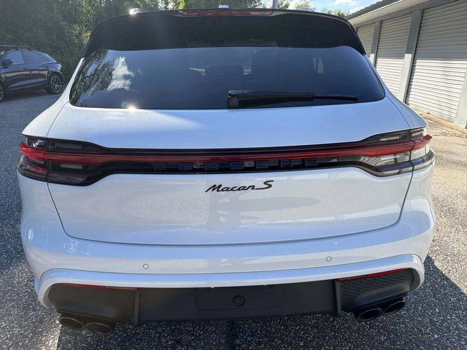 2023 Porsche Macan S - Image 4 of 5