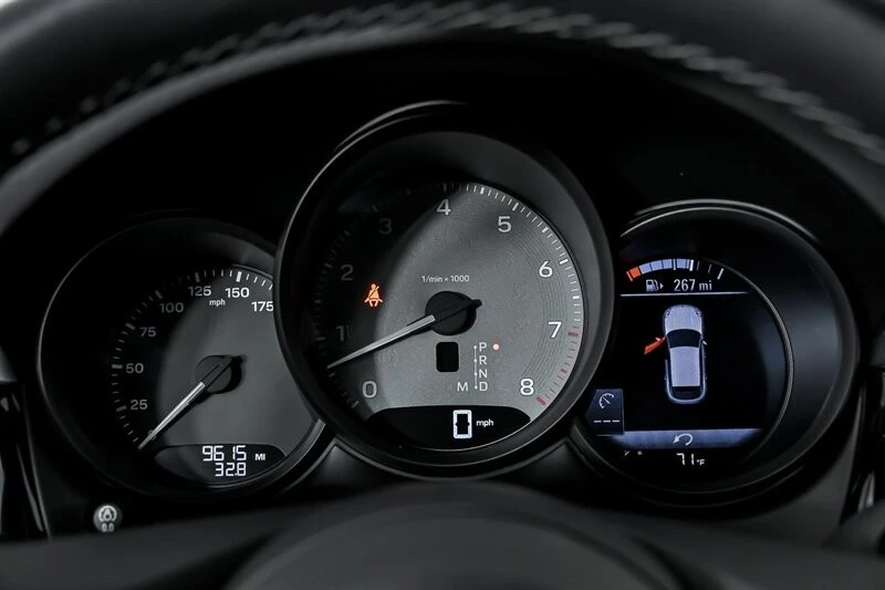 2023 Porsche Macan S - Image 15 of 31