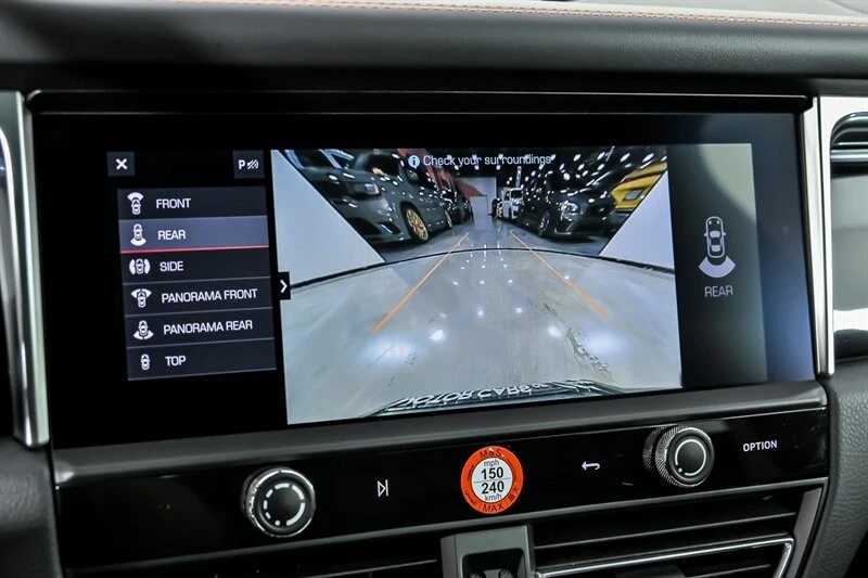 2023 Porsche Macan S - Image 22 of 31