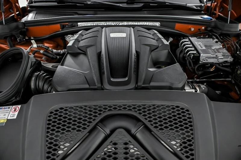 2023 Porsche Macan S - Image 12 of 31