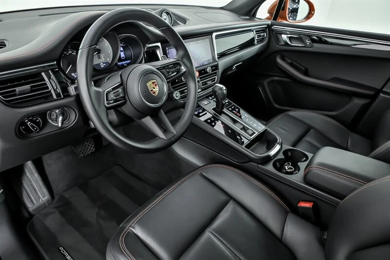 2023 Porsche Macan S - Image 27 of 31