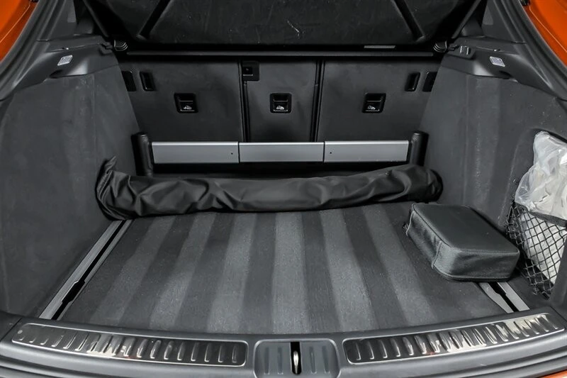 2023 Porsche Macan S - Image 11 of 31