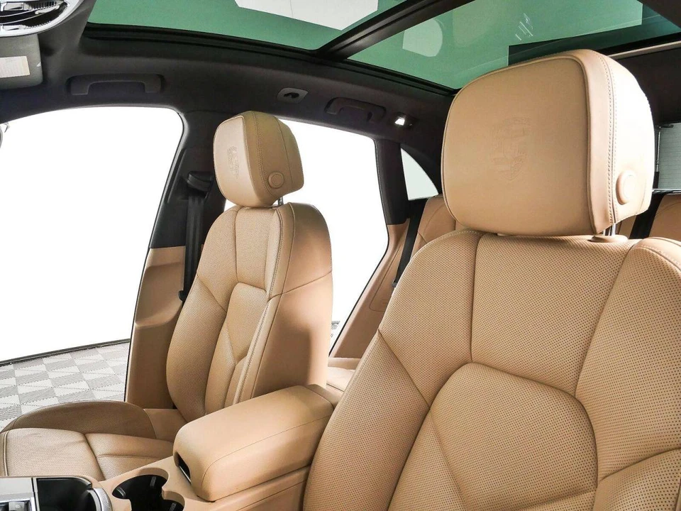 2023 Porsche Macan S - Image 5 of 5