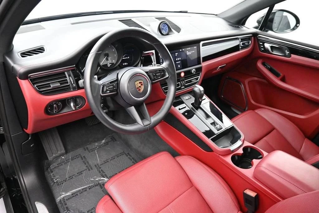 2023 Porsche Macan S - Image 4 of 5