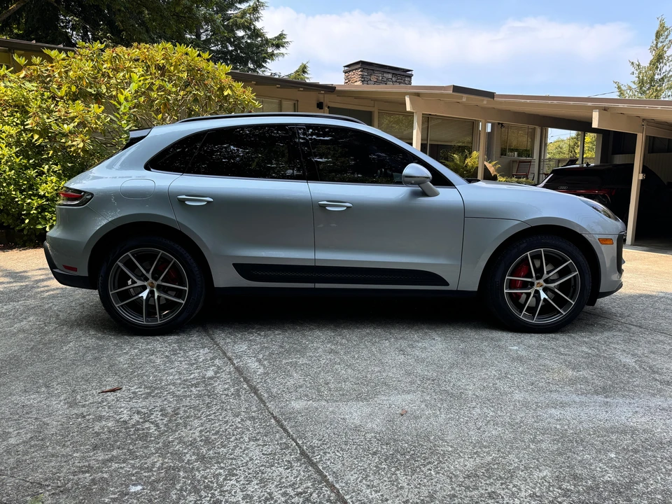 2023 Porsche Macan S - Image 8 of 31