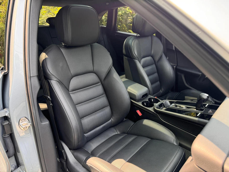 2023 Porsche Macan S - Image 31 of 31