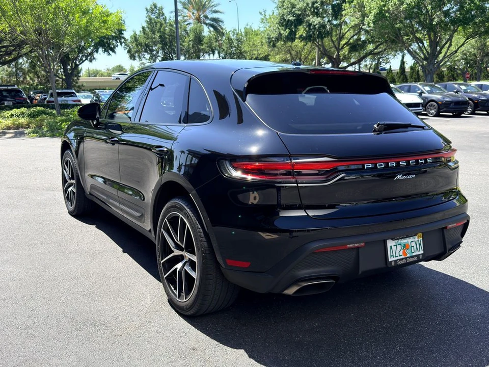 2023 Porsche Macan - Image 2 of 16