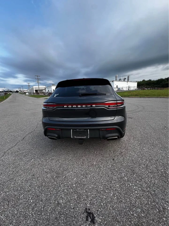 2023 Porsche Macan T - Image 6 of 15