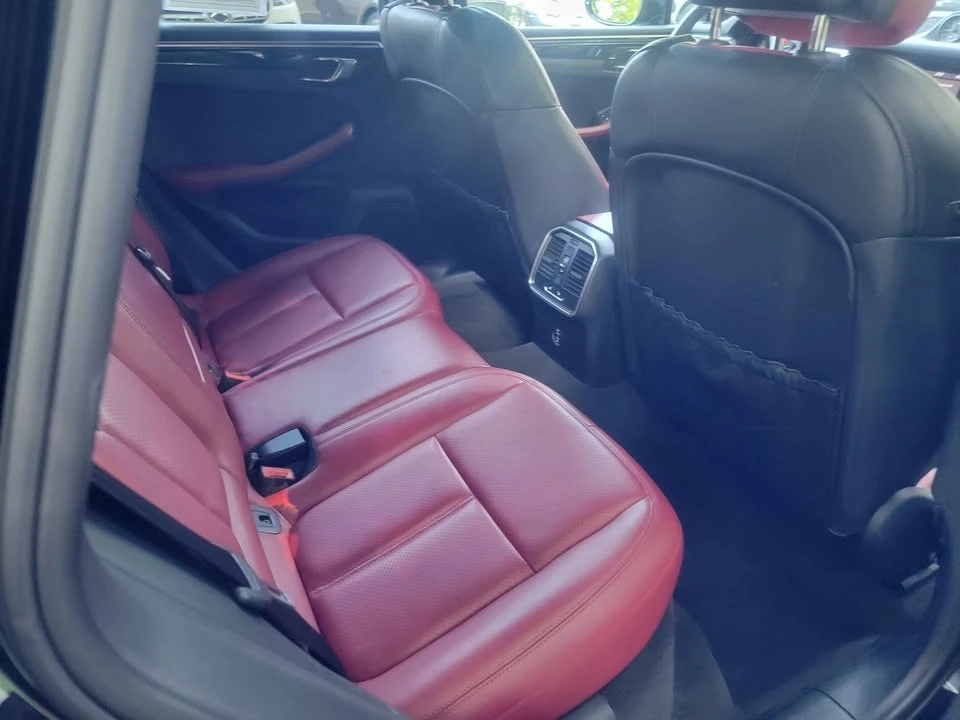 2023 Porsche Macan T - Image 15 of 15