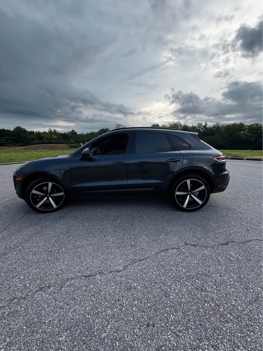 2023 Porsche Macan T - Image 8 of 15