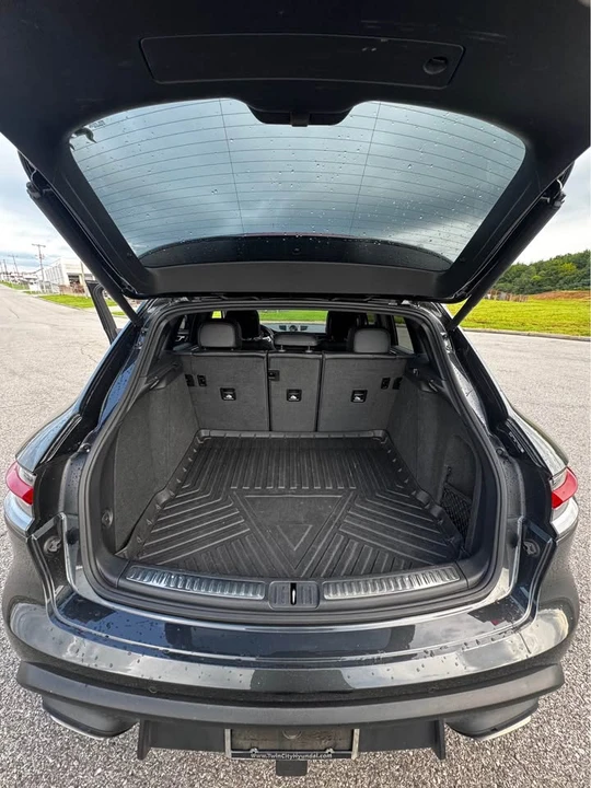 2023 Porsche Macan T - Image 15 of 15