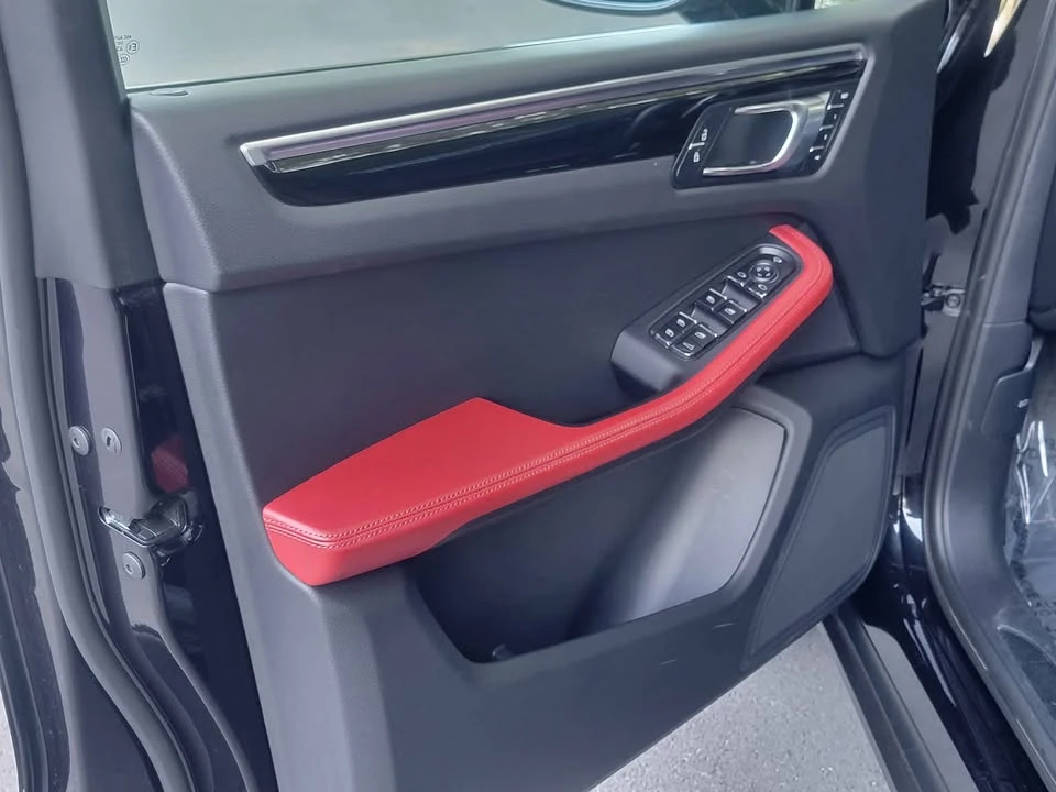 2023 Porsche Macan T - Image 9 of 15