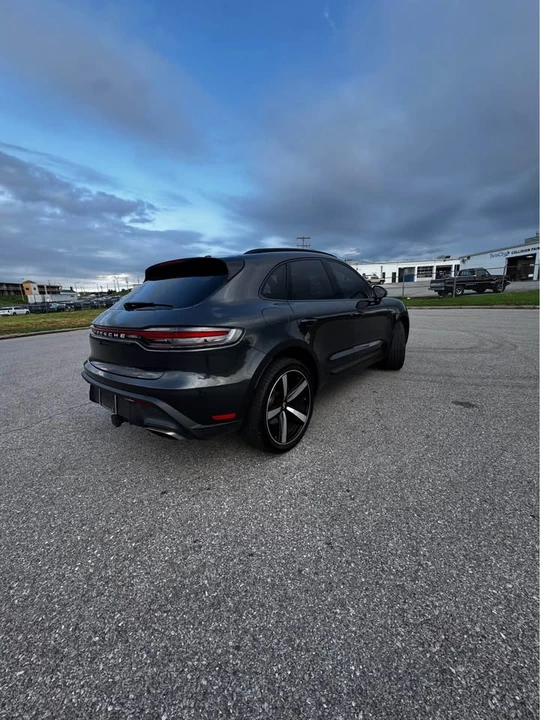 2023 Porsche Macan T - Image 5 of 15
