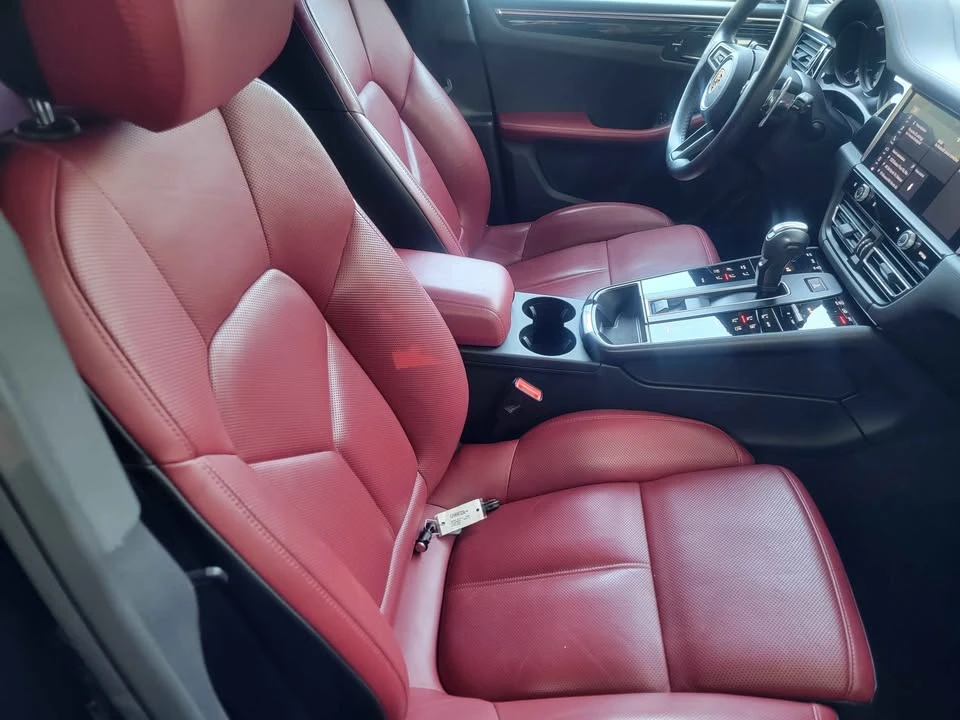 2023 Porsche Macan T - Image 13 of 15