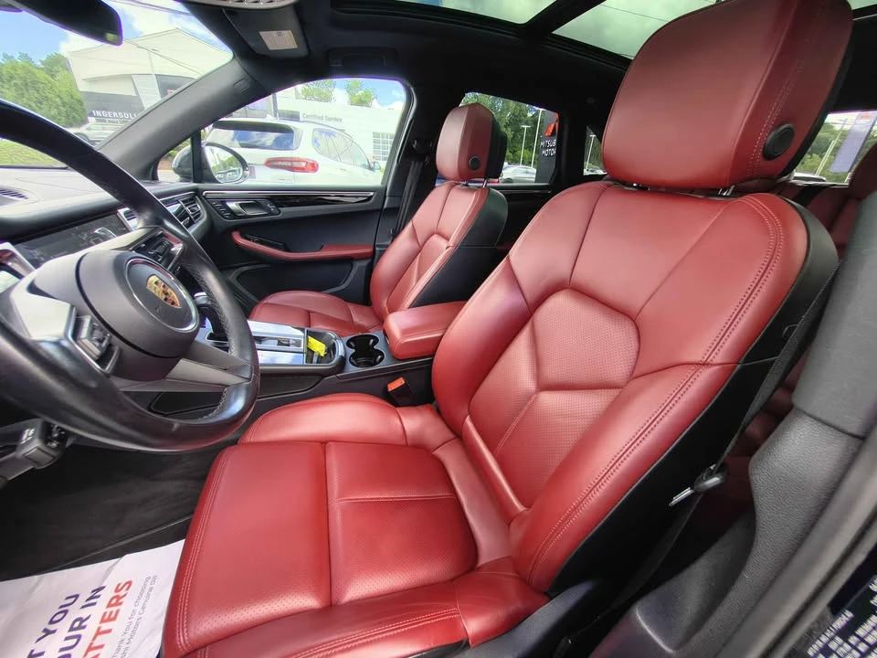 2023 Porsche Macan - Image 6 of 9