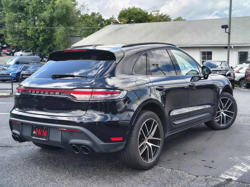 2023 Porsche Macan - Image 8 of 9