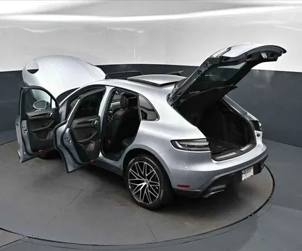 2023 Porsche Macan Sport Utility 4D