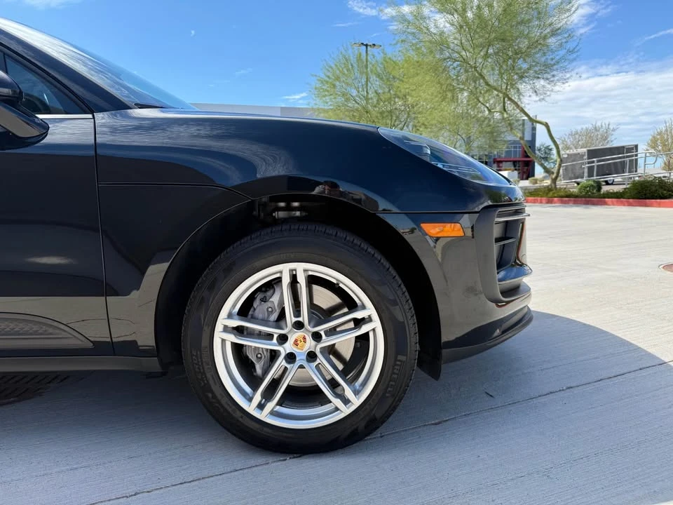 2023 Porsche Macan T - Image 5 of 14