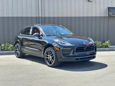 2023 Porsche Macan Sport Utility 4D