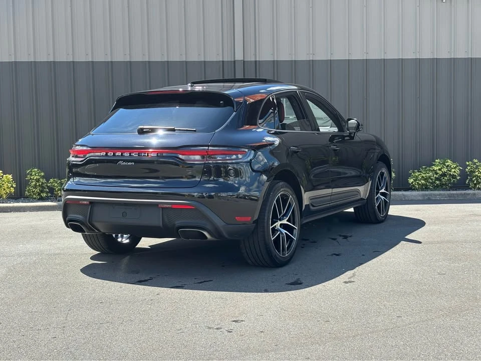 2023 Porsche Macan - Image 4 of 18