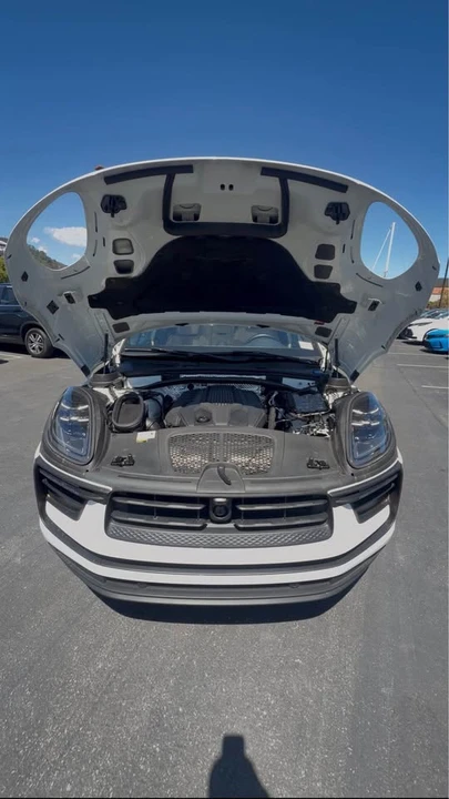 2023 Porsche Macan T - Image 5 of 5