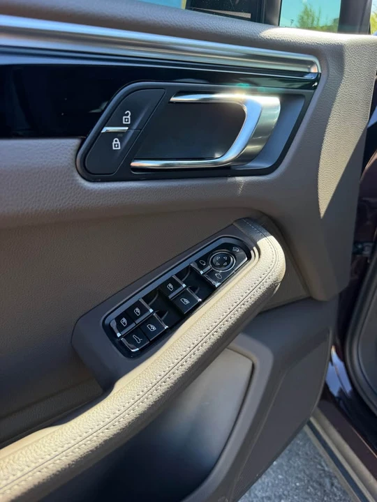 2023 Porsche Macan T - Image 14 of 16